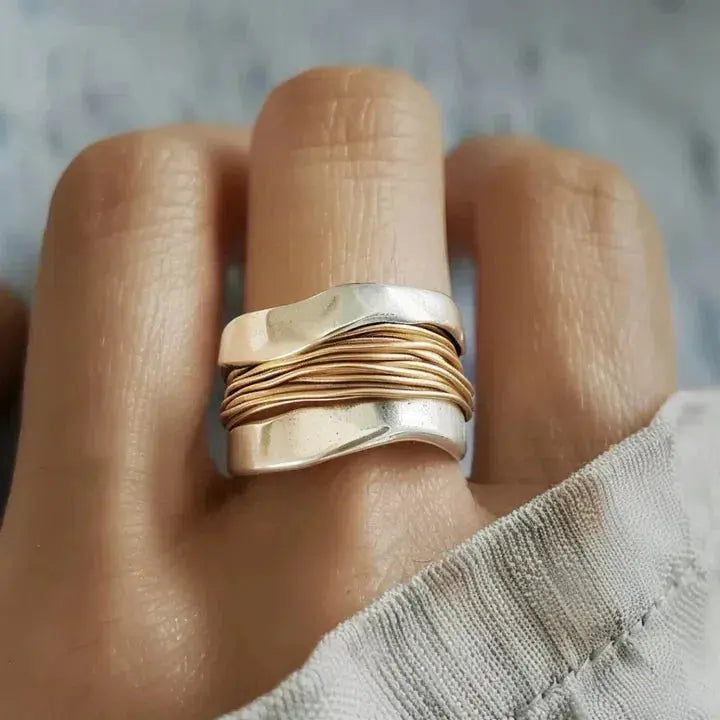 Bague en argent avec fil d'or