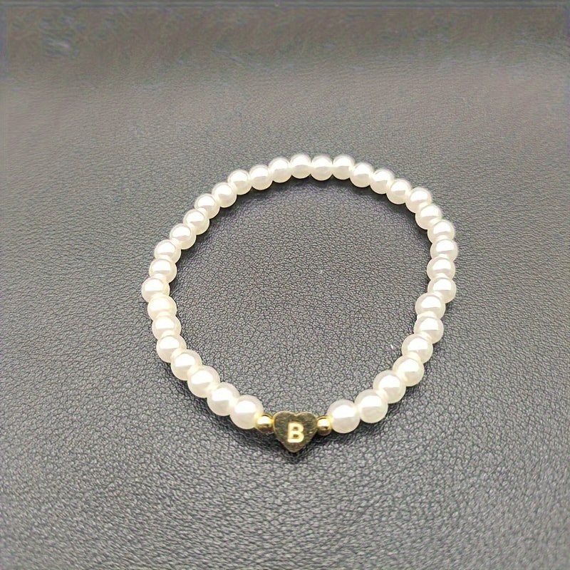 Elegante bracciale con iniziale a forma di cuore (A-Z)