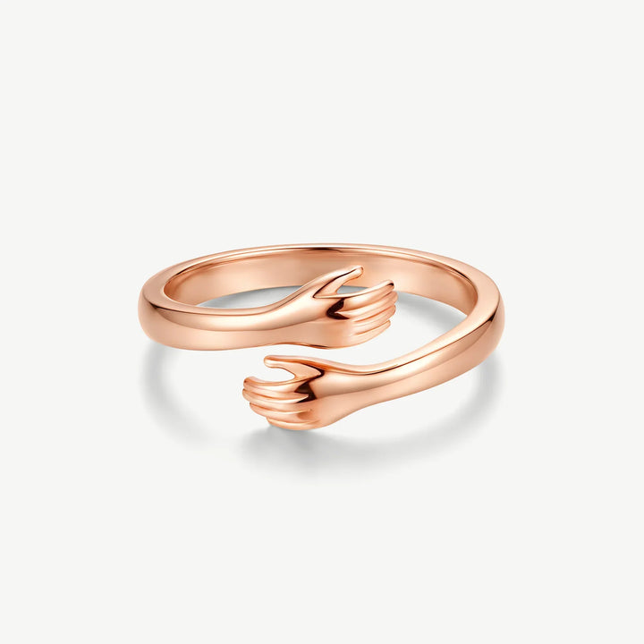 L'originale anello abbraccio