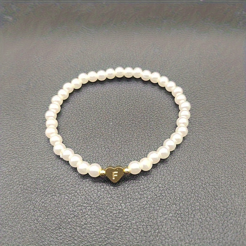 Elegante bracciale con iniziale a forma di cuore (A-Z)