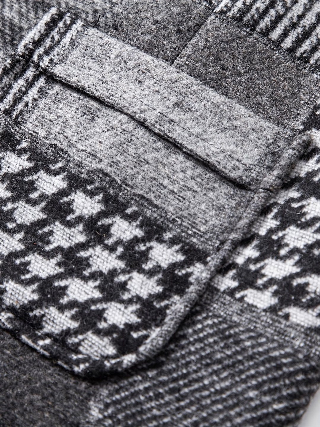 Léo | Gilet en tweed patchwork à motif chevrons