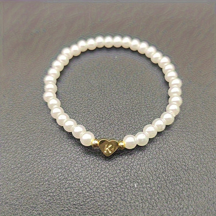 Elegante bracciale con iniziale a forma di cuore (A-Z)