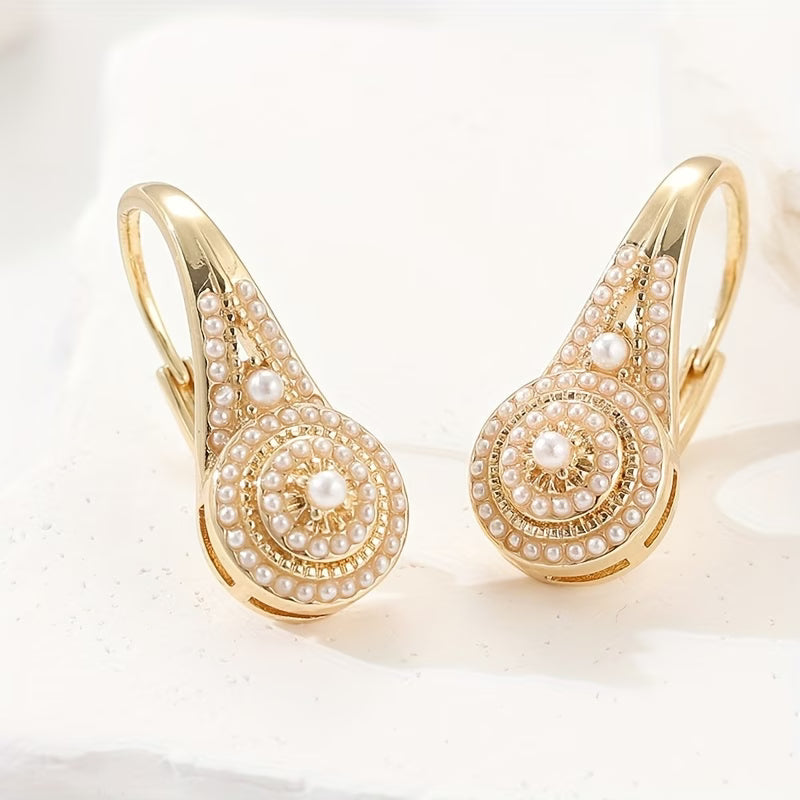 Eleganti orecchini con perle