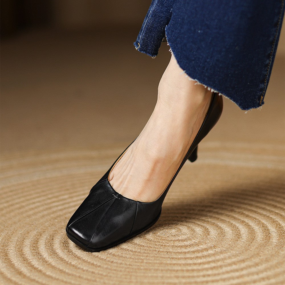 Décolleté Marisol in pelle con punta quadrata