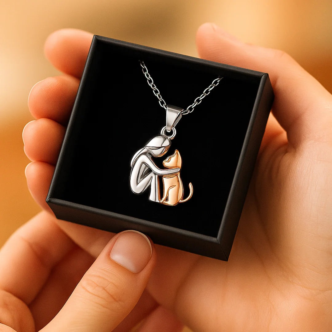 Collier avec pendentif câlin de chat