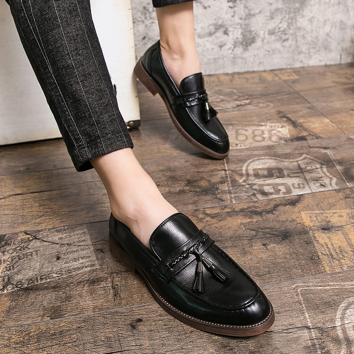 Mocassins en cuir à glands