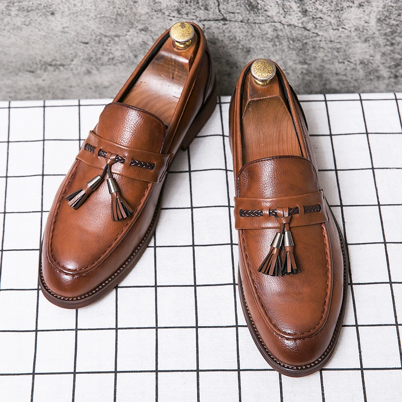 Mocassins en cuir à glands