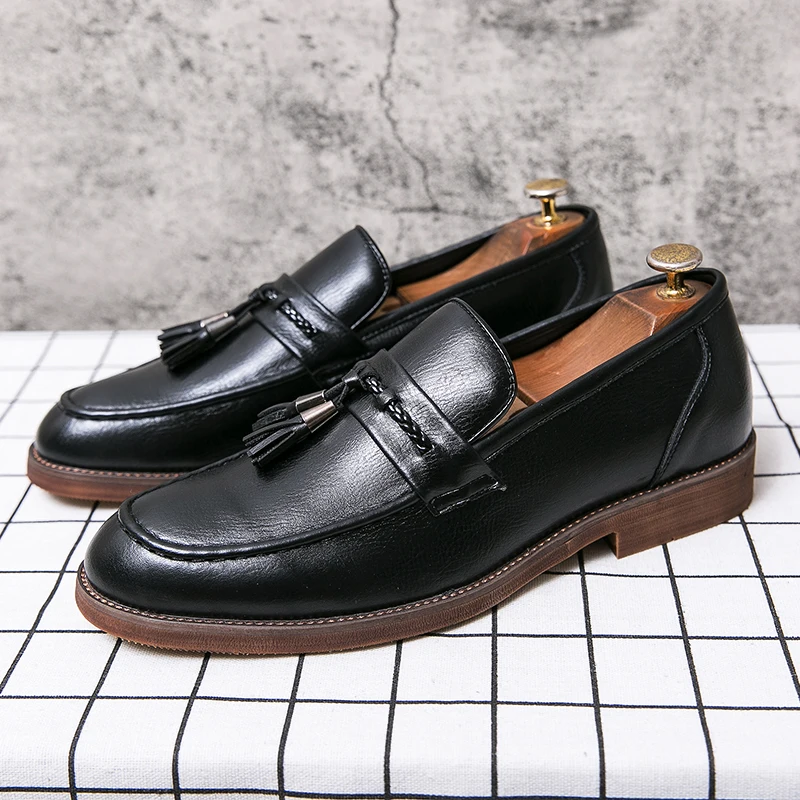 Mocassins en cuir à glands