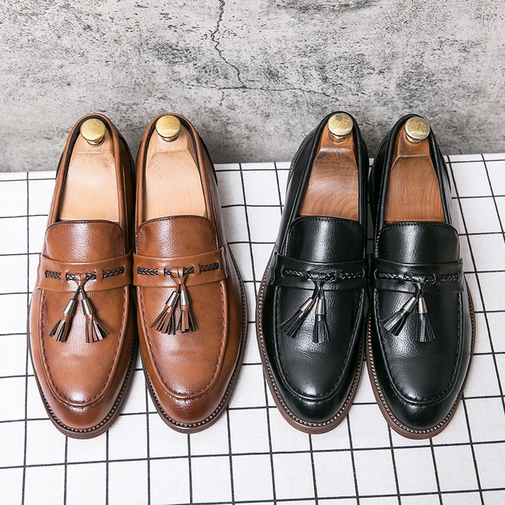 Mocassins en cuir à glands
