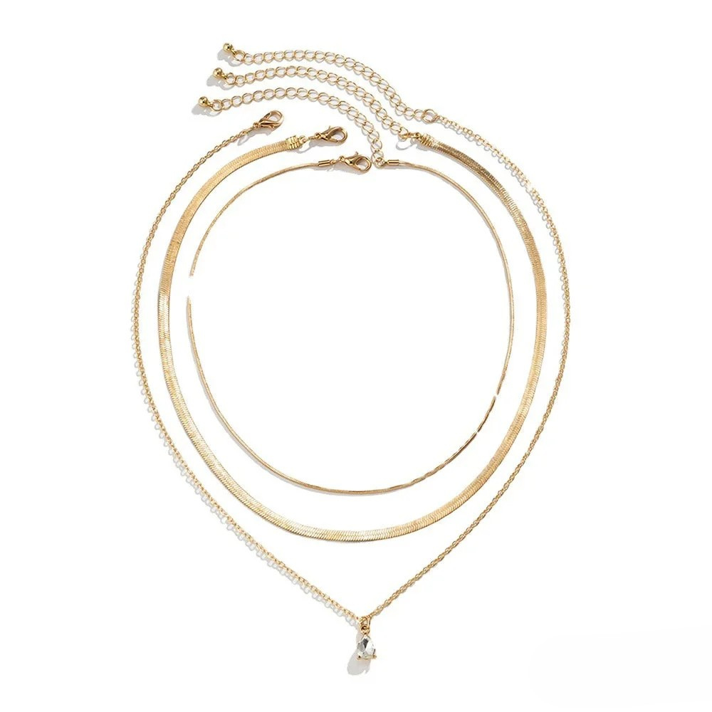 Collier multirang avec pendentif en zircone doré