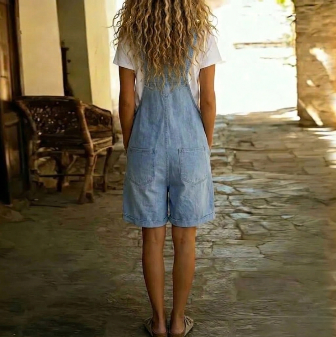 Clara | Salopette en denim vintage doux et délavé bleu clair