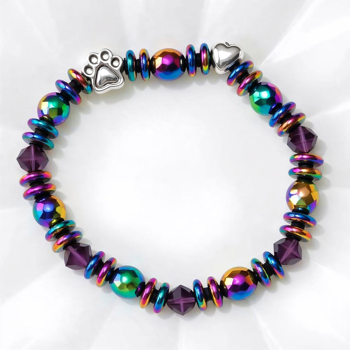 Bracelet avec un pendentif en forme de patte