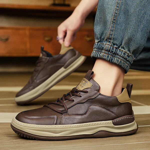 Scarpe in pelle con suola alta