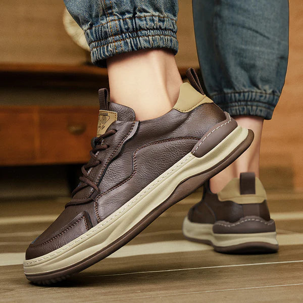 Scarpe in pelle con suola alta