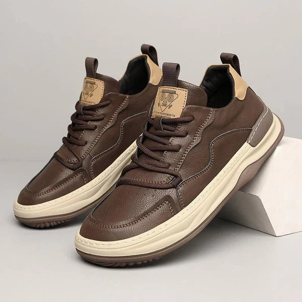 Scarpe in pelle con suola alta