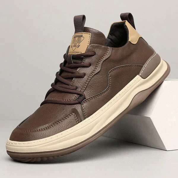 Scarpe in pelle con suola alta