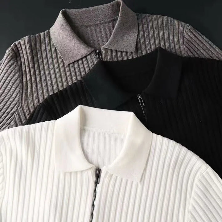 Eleganter Pullover mit Streifenmuster und Reißverschluss
