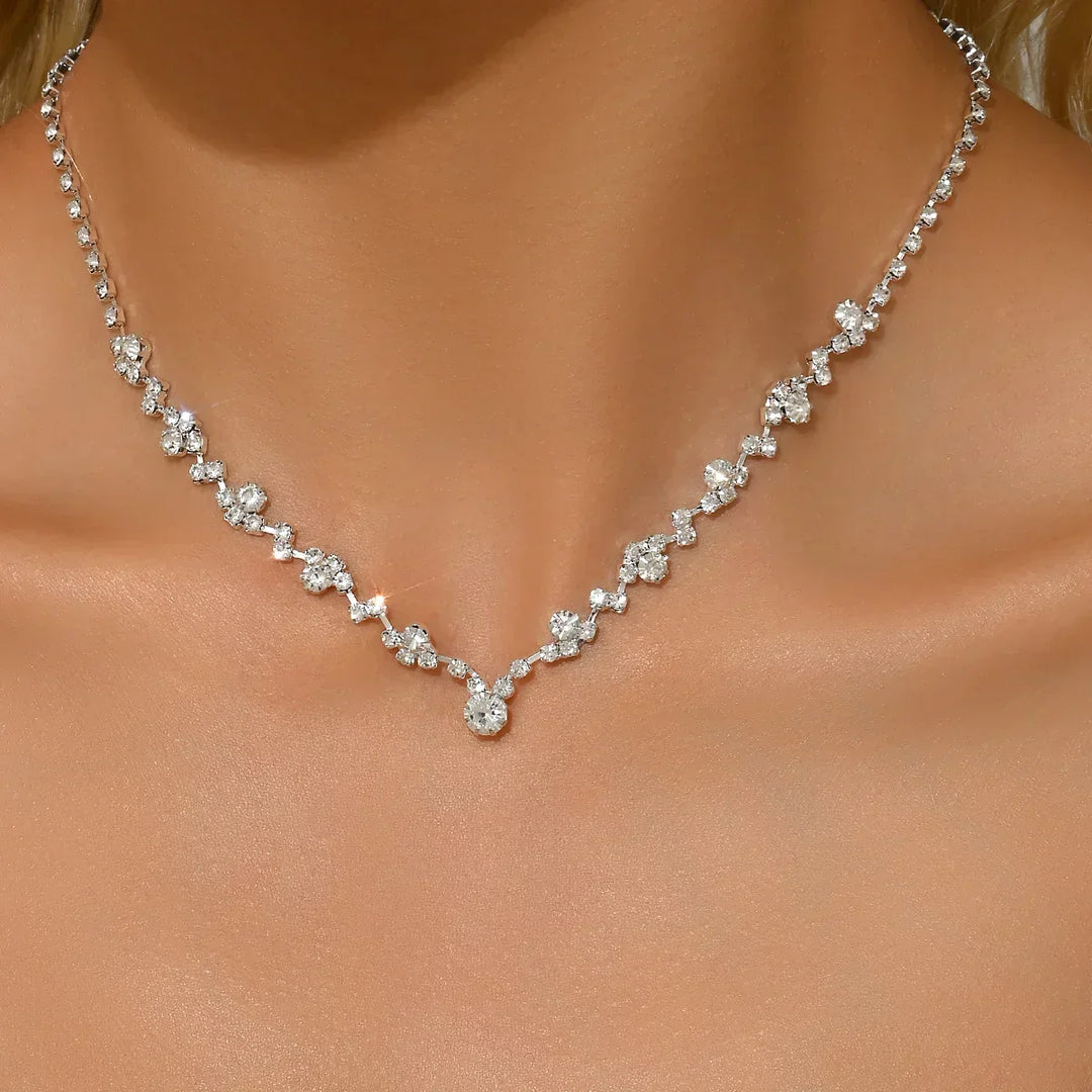 Elegante collier da sposa con diamanti