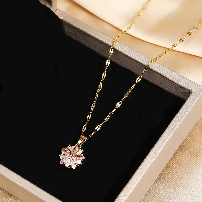Collier Sakura Rose Romantique aus Edelstahl