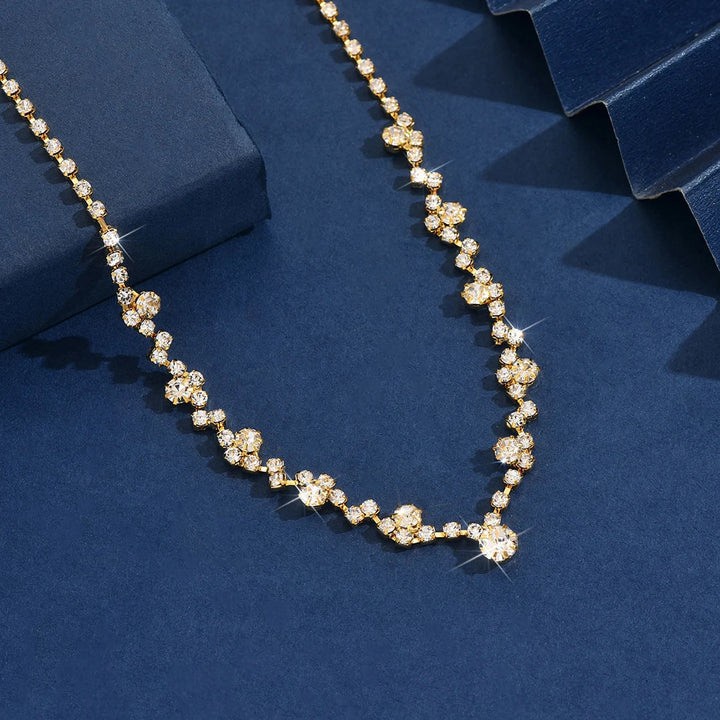 Elegante collier da sposa con diamanti