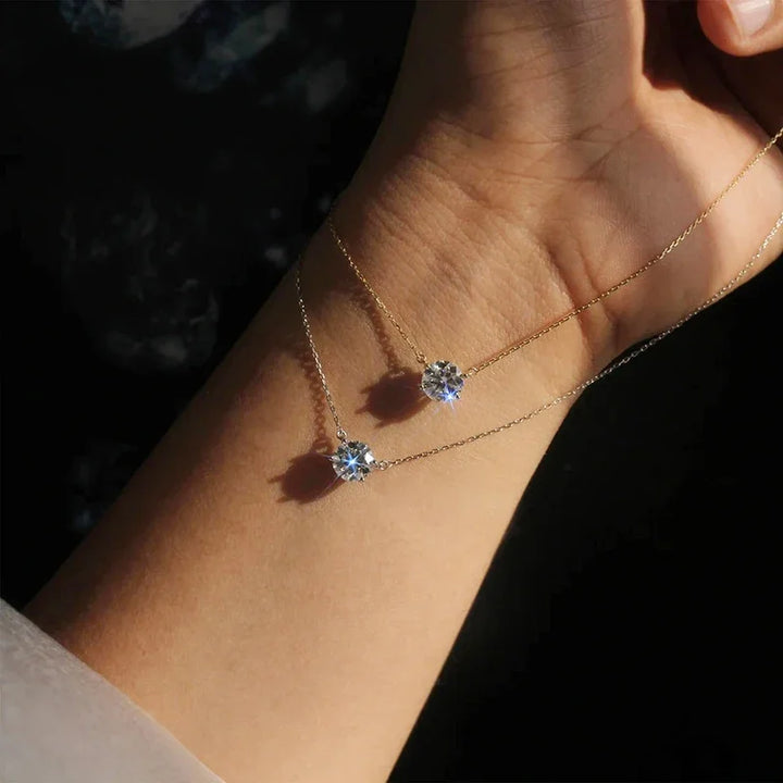 Elegantes Solitärcollier mit Kristall