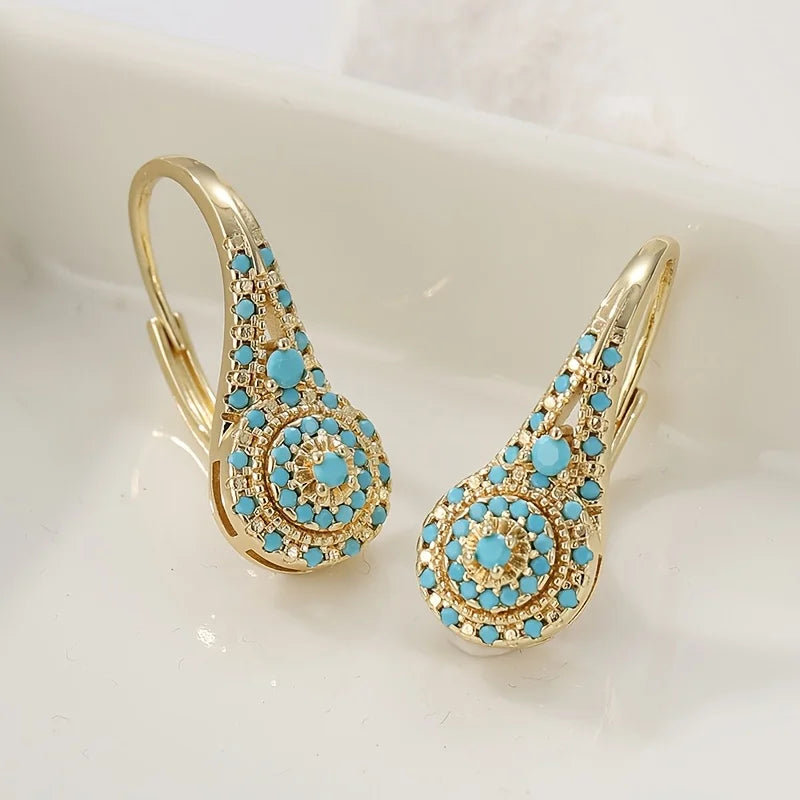 Eleganti orecchini con perle