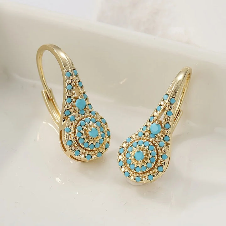 Eleganti orecchini con perle