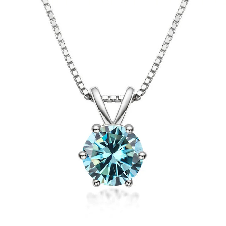 Elegante collana a solitario con moissanite