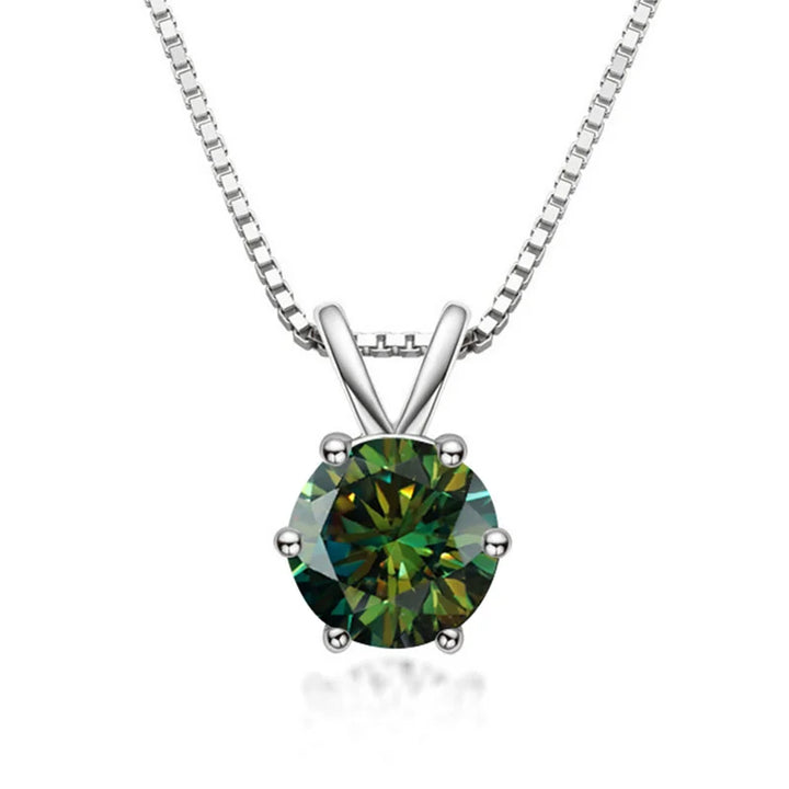 Elegante collana a solitario con moissanite