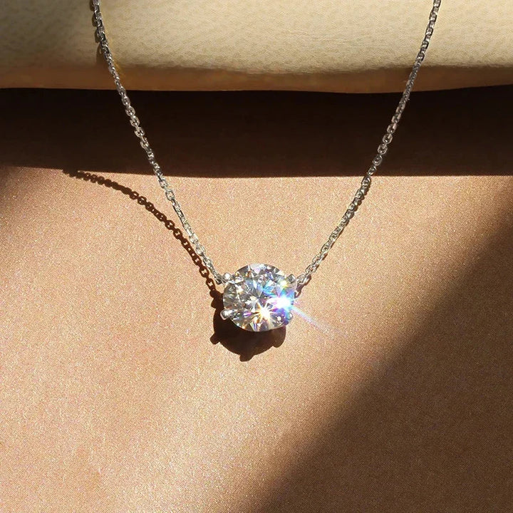 Elegantes Solitärcollier mit Kristall