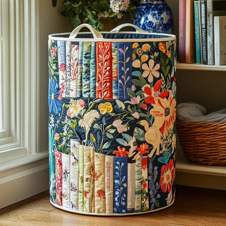 Gudrun – Panier à linge rembourré à motif de dos de livre brodé