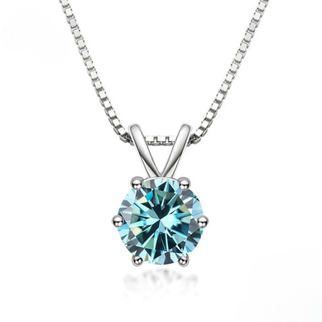 Elegante collana a solitario con moissanite