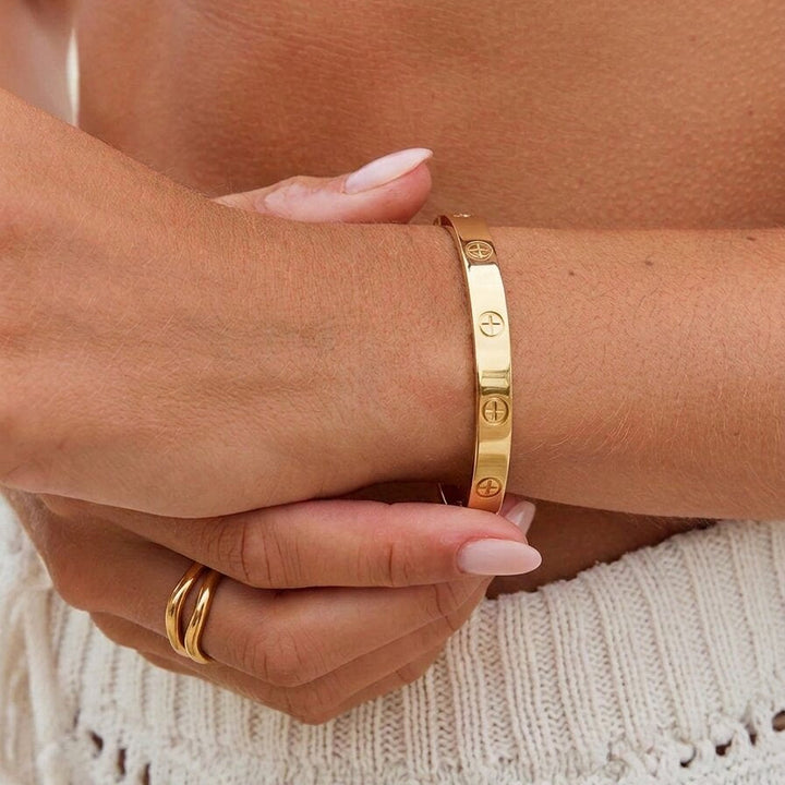Bracciale rigido classico
