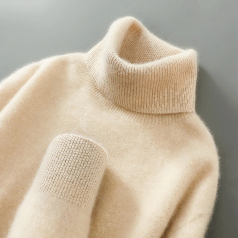 Elegante maglione a collo alto in lana