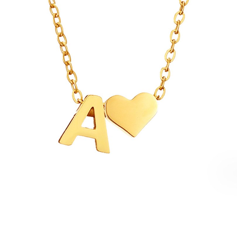 Collana con iniziale senza tempo e ciondolo a cuore