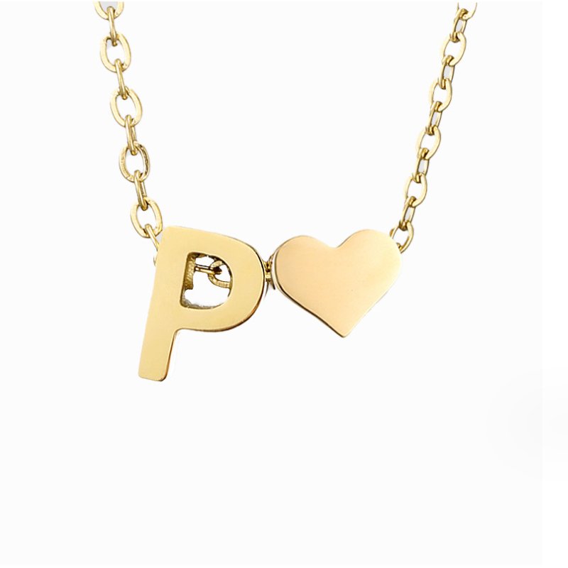 Collana con iniziale senza tempo e ciondolo a cuore