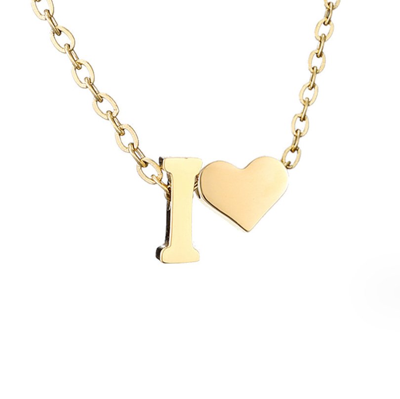 Collana con iniziale senza tempo e ciondolo a cuore