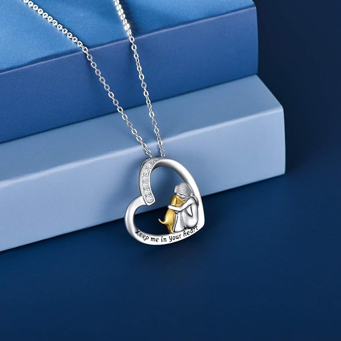 Collana in argento con cuore, cane e zirconi