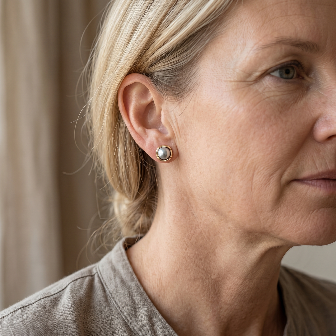 Élégantes boucles d'oreilles en perle noire