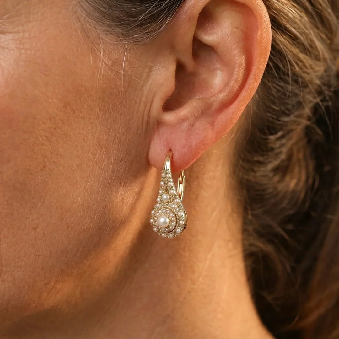 Eleganti orecchini con perle