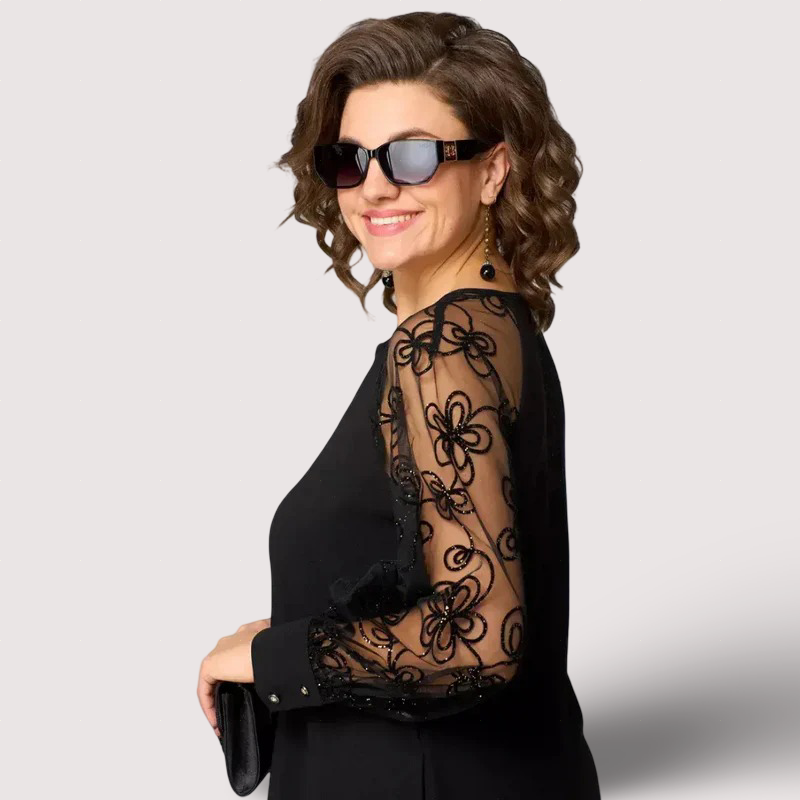 Elena - Élégantes robes noires à manches en dentelle