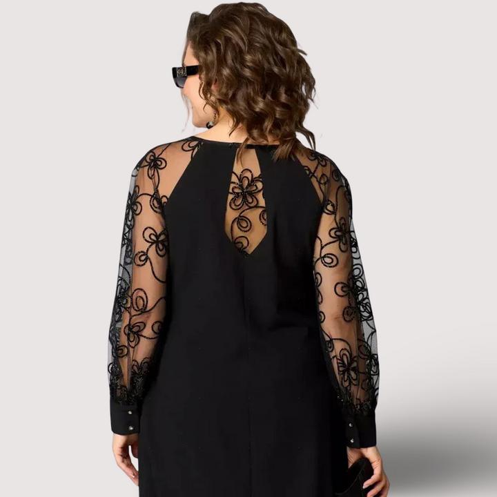 Elena - Élégantes robes noires à manches en dentelle